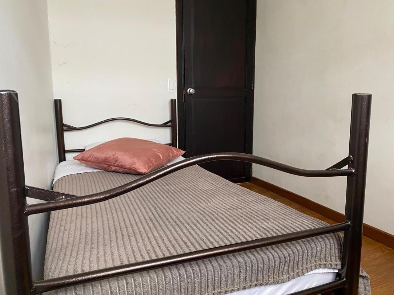 Destino Nomada Calle 11 N 1-38 Bogotá Zewnętrze zdjęcie